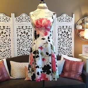 Floral Sleeveless Dress - Multicolor